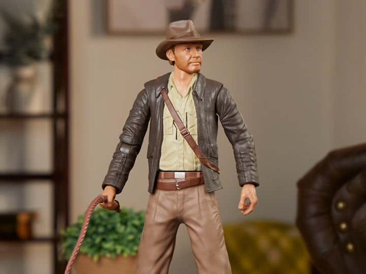 Indiana Jones Whip-Action Indiana Jones 12" Action Figure Gallery Image 1