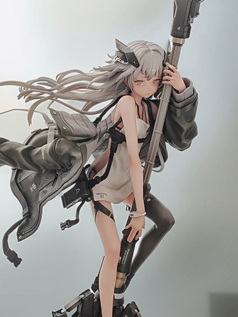 A-Z: [A] 1/7 Scale Figure
