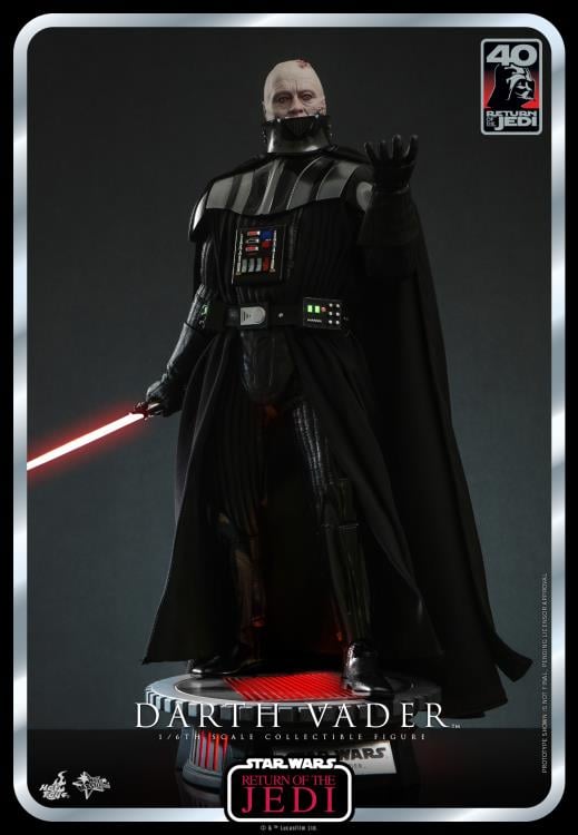 Star Wars: Return of the Jedi 40th Anniversary MMS699 Darth Vader 1/6th Scale Collectible Figure Gallery Image 4