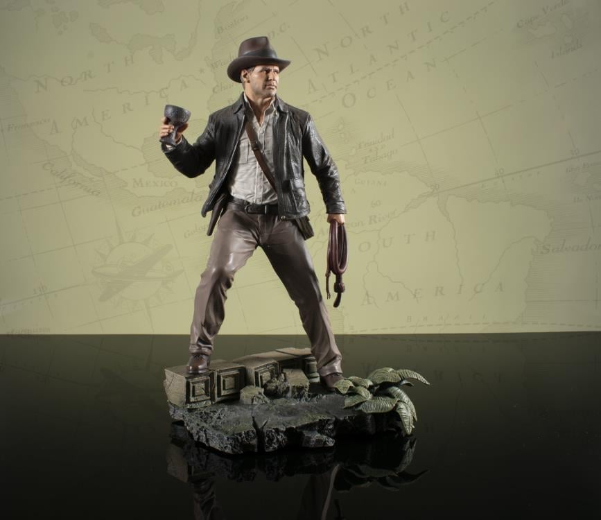 Indiana Jones Premier Collection Indiana Jones (Treasures) Limited Edition 1/7 Scale Statue Gallery Image 6