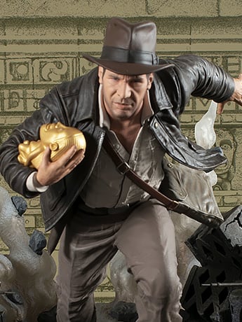 Raiders of the Lost Ark Gallery Indiana Jones Temple Escape Deluxe Figure Diorama Gallery Image 2