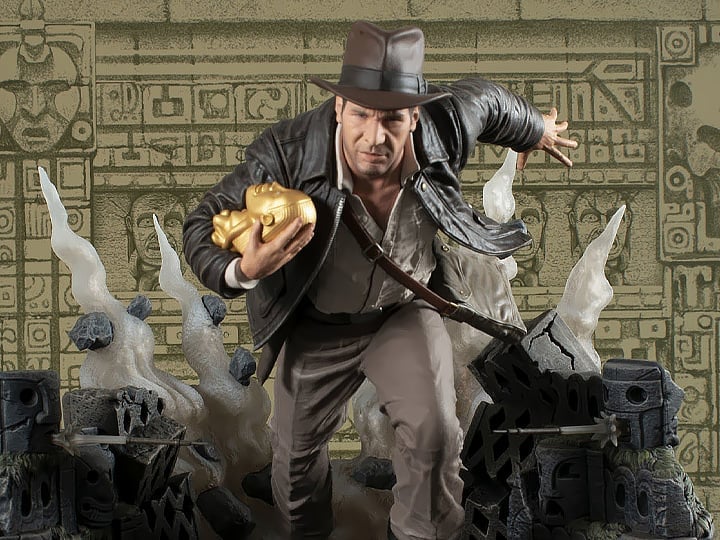 Raiders of the Lost Ark Gallery Indiana Jones Temple Escape Deluxe Figure Diorama Gallery Image 1