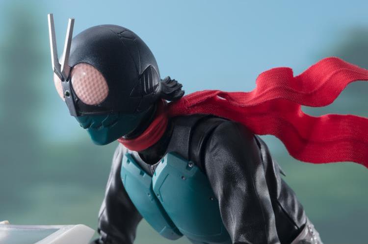 Shin Kamen Rider S.H.Figuarts Kamen Rider (Takeshi Hongo) Exclusive Action Figure Gallery Image 12
