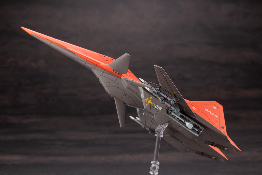 Ace Combat 7: Skies Unknown ADF-01 1/144 Model Kit