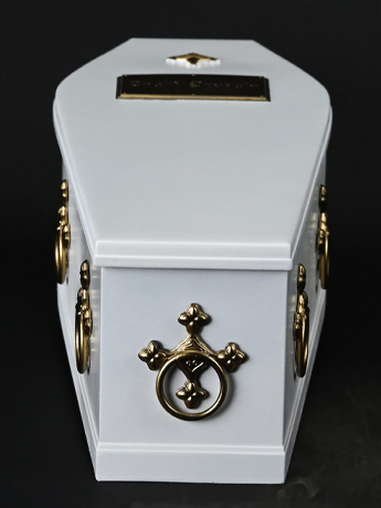Horror of Dracula White Coffin 1/6 Scale Accessory Gallery Image 2