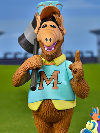ALF Toony Classics Gordon Shumway with Mallet, Fish & Bucket Gallery Image 2