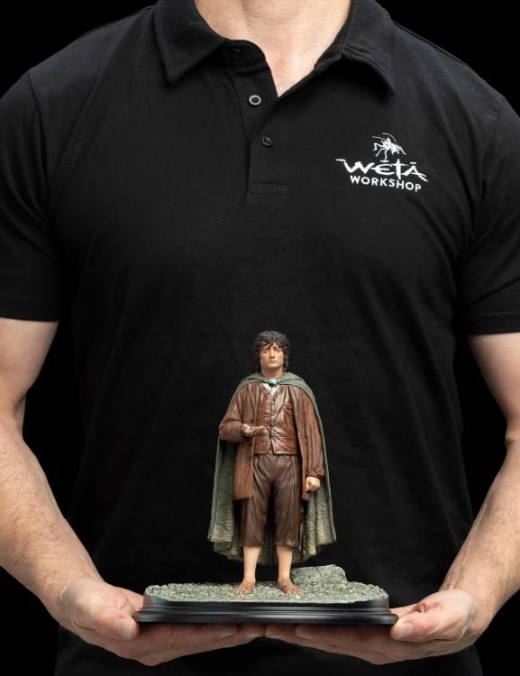 The Lord of the Rings Classic Series Frodo Baggins Ringbearer 1/6 Scale Statue Gallery Image 13