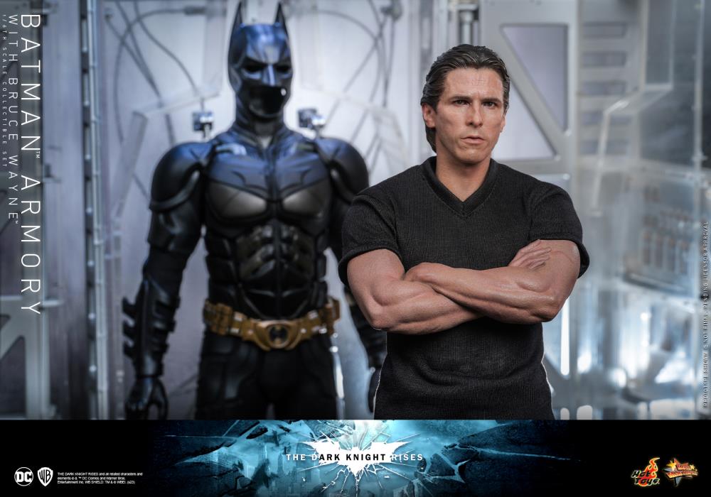 The Dark Knight Rises MMS702 Batman Armory with Bruce Wayne 1/6th Scale Collectible Figure Set Gallery Image 6