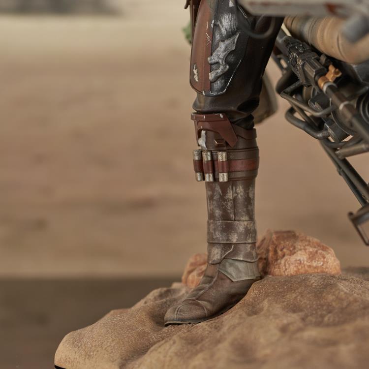 The Mandalorian Premier Collection Din Djarin with Speeder Bike 1/7 Scale Limited Edition Statue Gallery Image 14