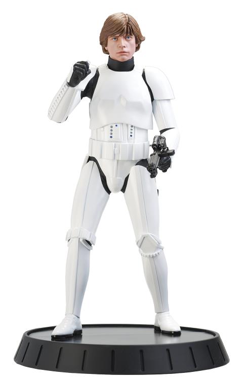Star Wars: A New Hope Milestones Stormtrooper Luke Skywalker 1/6 Scale Limited Edition Statue Gallery Image 4
