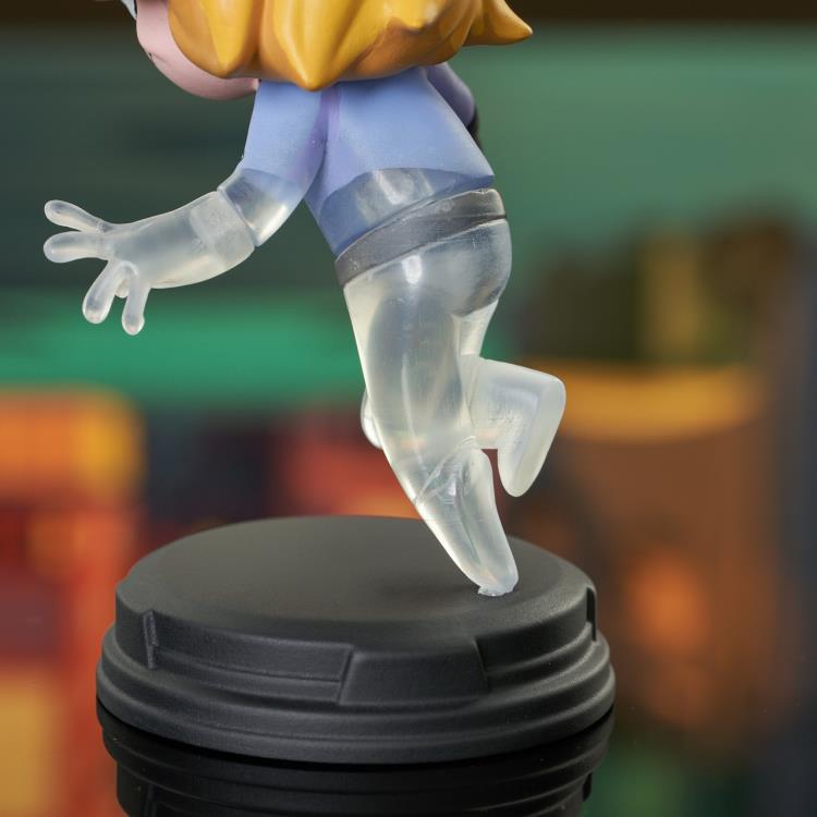 Marvel Animated Sue Storm Limited Edition Statue Gallery Image 11