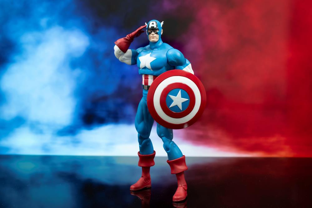 Marvel Select Captain America (Classic) Action Figure Gallery Image 3