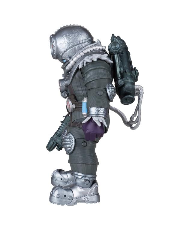 Batman: Fighting the Frozen Page Punchers Mr. Freeze 7" Figure with Comic Gallery Image 7