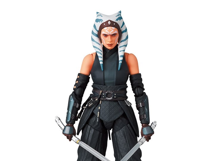 Star Wars: Ahsoka MAFEX No.210 Ahsoka Tano Action Figure Gallery Image 1