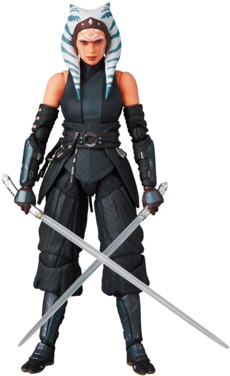 Star Wars: Ahsoka MAFEX No.210 Ahsoka Tano Action Figure Gallery Image 6