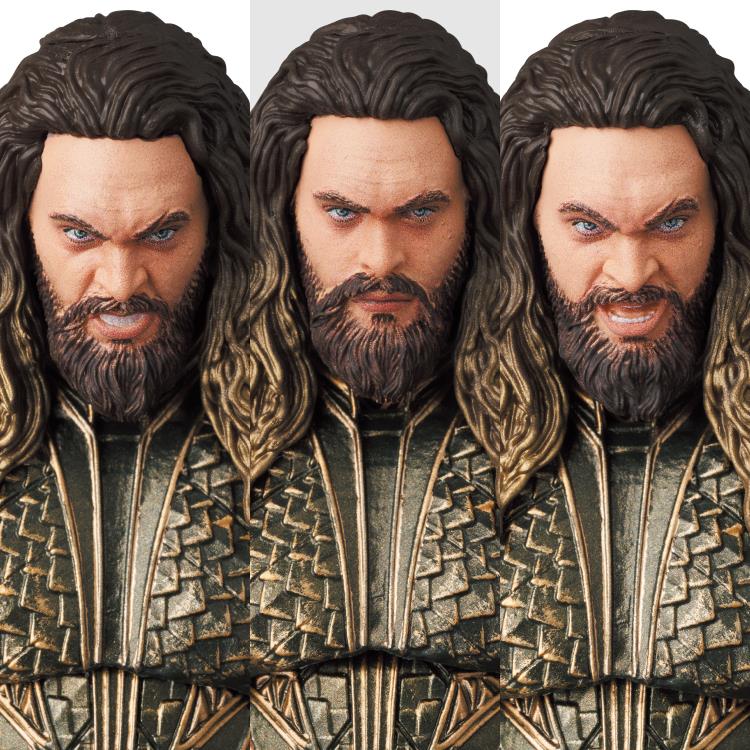 Zack Snyder's Justice League MAFEX No.209 Aquaman Action Figure Gallery Image 11