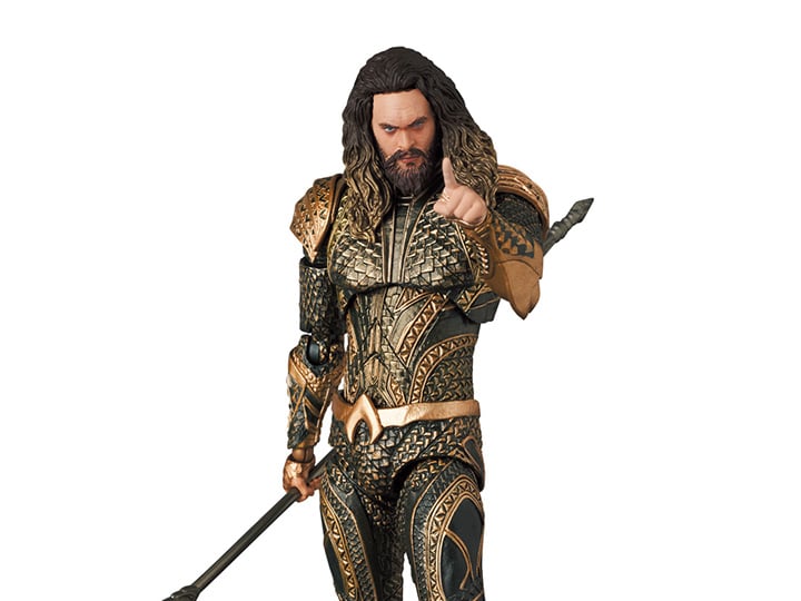 Zack Snyder's Justice League MAFEX No.209 Aquaman Action Figure Gallery Image 1