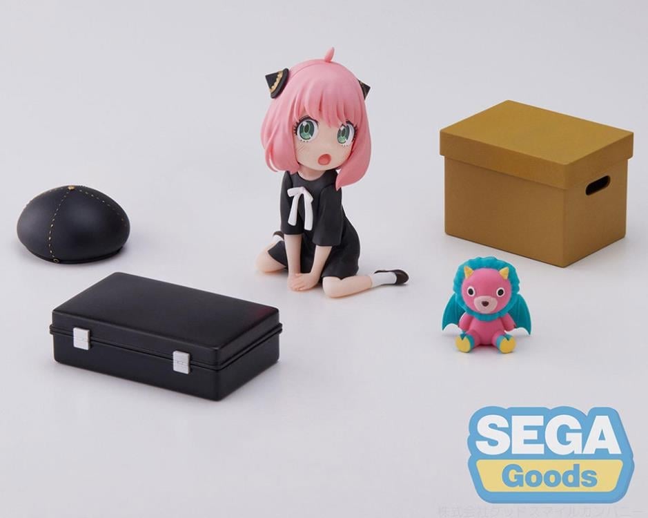 Spy x Family Luminasta Anya Forger (Pretend Play Ver.) Figure Gallery Image 7