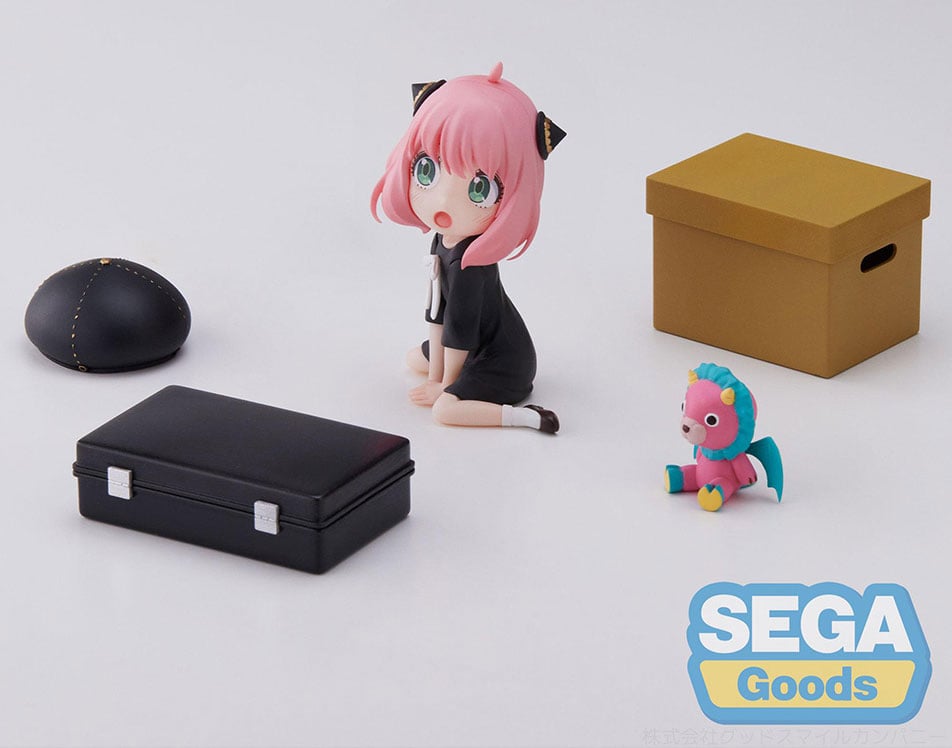 Spy x Family Luminasta Anya Forger (Pretend Play Ver.) Figure Gallery Image 10