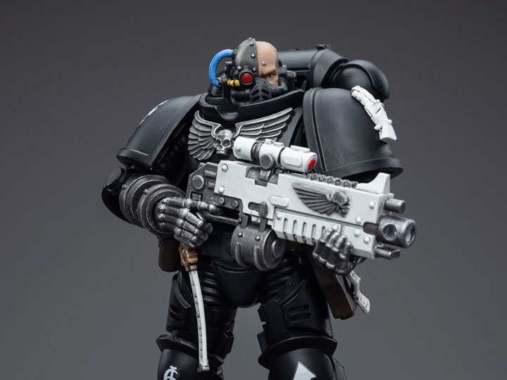 Warhammer 40k Iron Hands Intercessors Brother Gravak 1/18 Scale Figure Gallery Image 1