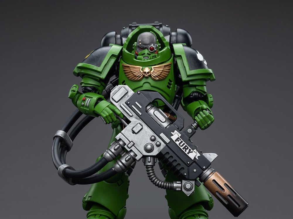 Warhammer 40K Salamanders Eradicators Sergeant Bragar 1/18 Scale Action Figure Gallery Image 1