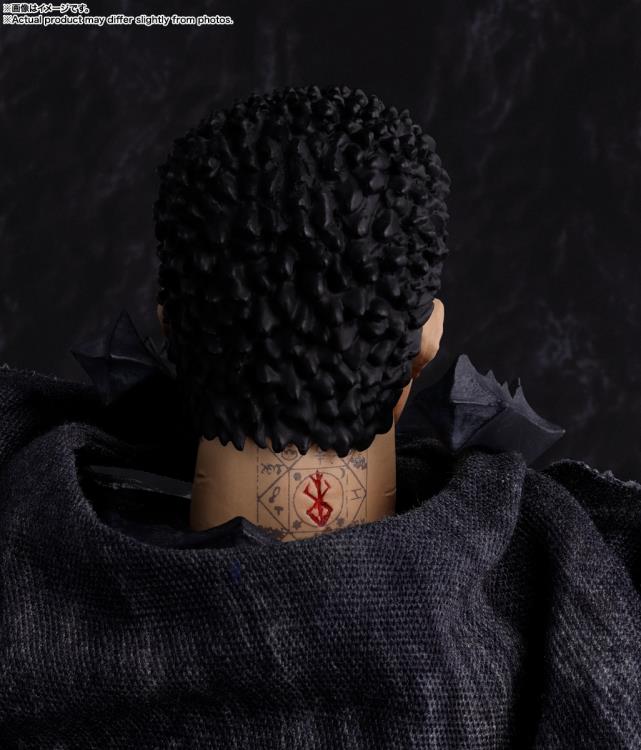 Berserk S.H.Figuarts Guts (Berserker Armor) Action Figure Gallery Image 10