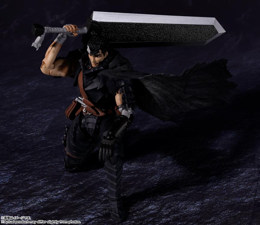 Berserk S.H.Figuarts Guts (Berserker Armor) Action Figure Gallery Image 4