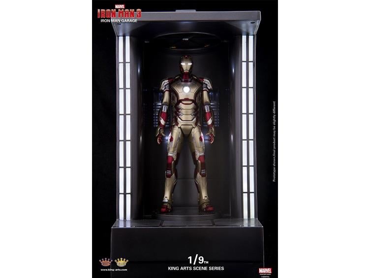 Iron Man 3: 1/9 Scale Iron Man Hall of Armor - Display Version Gallery Image 1