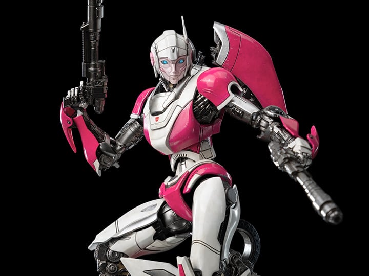 Transformers: Bumblebee DLX Scale Collectible Series Arcee Gallery Image 1