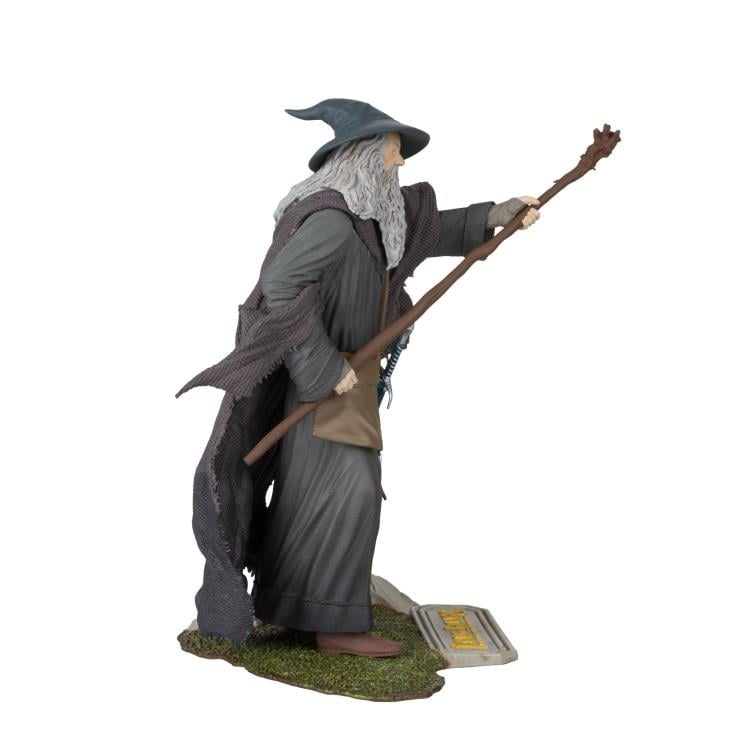 The Lord of the Rings: The Fellowship of the Ring Movie Maniacs Gandalf the Grey 6" Limited Edition Figure Gallery Image 5