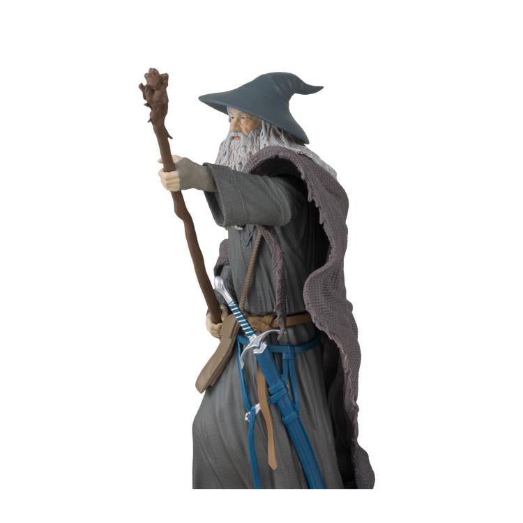 The Lord of the Rings: The Fellowship of the Ring Movie Maniacs Gandalf the Grey 6" Limited Edition Figure Gallery Image 9