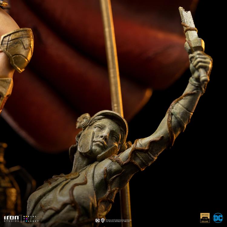 DC Comics Wonder Woman Unleashed 1/10 Deluxe Art Scale Limited Edition Statue Gallery Image 11