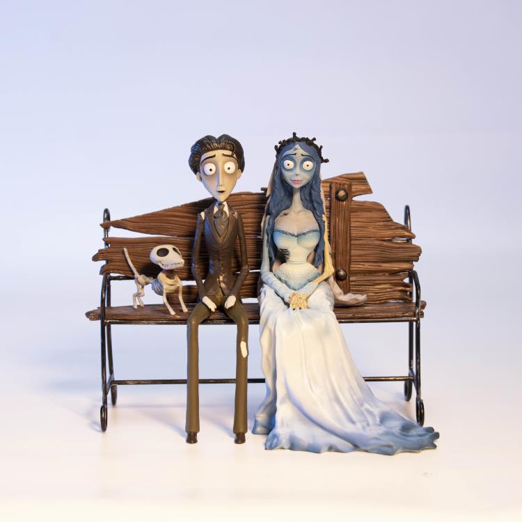 Corpse Bride Victor and Emily 1/10 Scale Figure Set Gallery Image 3