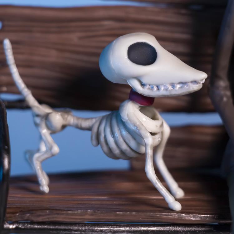 Corpse Bride Victor and Emily 1/10 Scale Figure Set Gallery Image 9