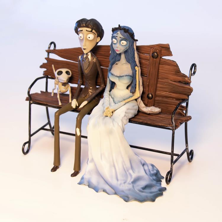 Corpse Bride Victor and Emily 1/10 Scale Figure Set Gallery Image 4