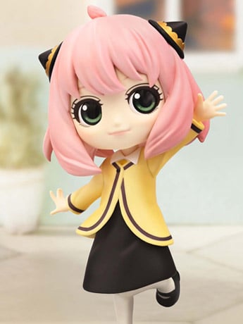 Spy x Family Q Posket Anya Forger (Going out Ver.) Gallery Image 2