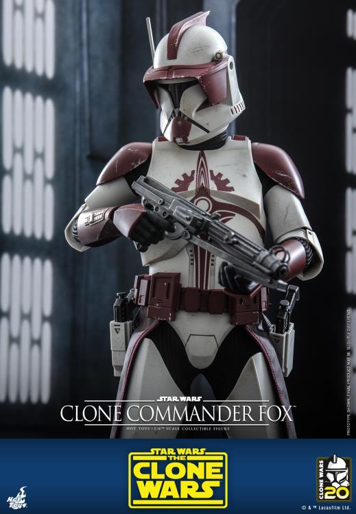 Star Wars: The Clone Wars TMS103 Clone Commander Fox 1/6th Scale Collectible Figure Gallery Image 6