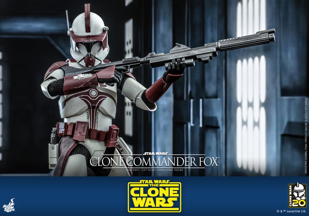 Star Wars: The Clone Wars TMS103 Clone Commander Fox 1/6th Scale Collectible Figure Gallery Image 8