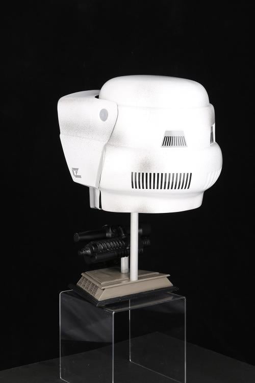 Star Wars: Return of the Jedi Scout Trooper 1:1 Scale Limited Edition Replica Helmet Gallery Image 8