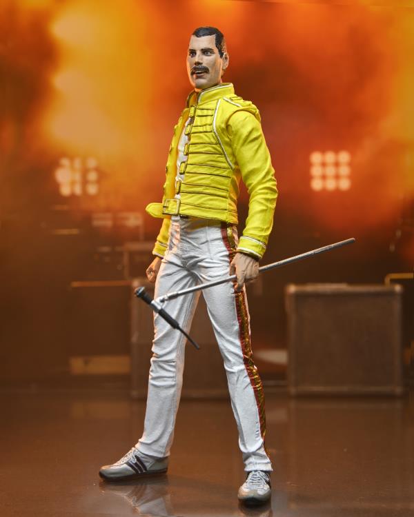 Freddie Mercury (Yellow Jacket) Action Figure Gallery Image 6