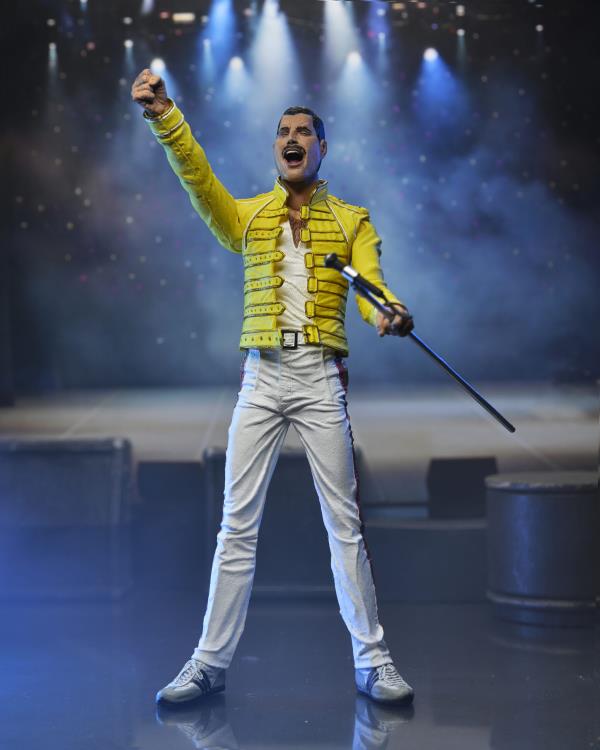Freddie Mercury (Yellow Jacket) Action Figure Gallery Image 7