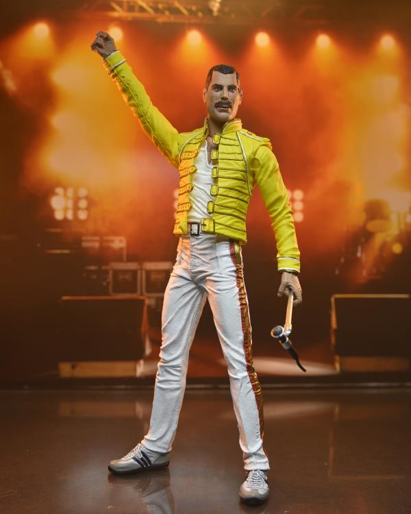 Freddie Mercury (Yellow Jacket) Action Figure Gallery Image 3