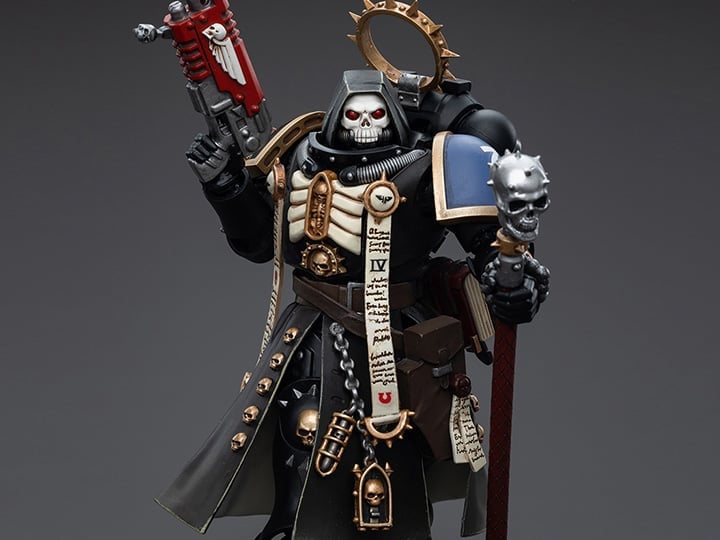Warhammer 40K Ultramarines Primaris Chaplain Brother Varus 1/18 Scale Action Figure Gallery Image 1