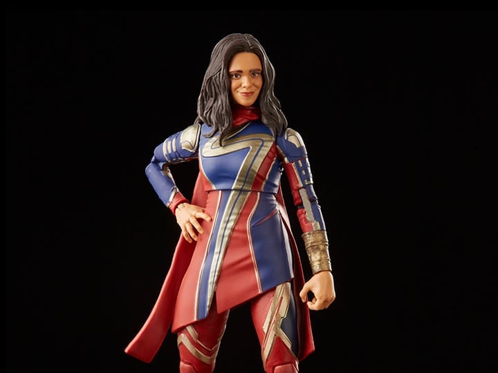 The Marvels Marvel Legends Ms. Marvel Action Figure (Totally Awesome Hulk BAF) Gallery Image 1