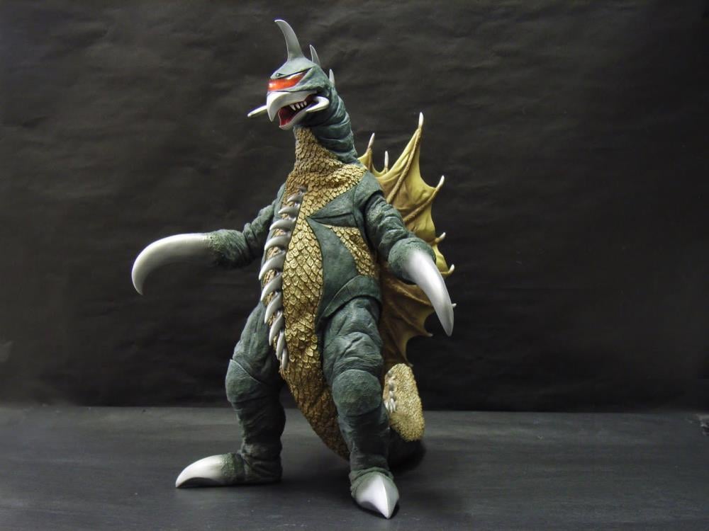 Godzilla Toho 30cm Series Gigan (Godzilla vs. Gigan) PX Previews Exclusive Gallery Image 4