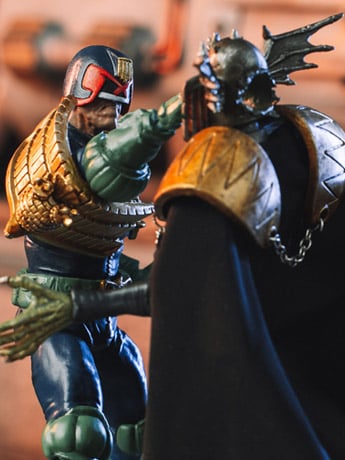 2000 AD Exquisite Mini Series Gaze Into The Fist of Dredd 1:18 Scale PX Previews Exclusive Figure Set Gallery Image 2