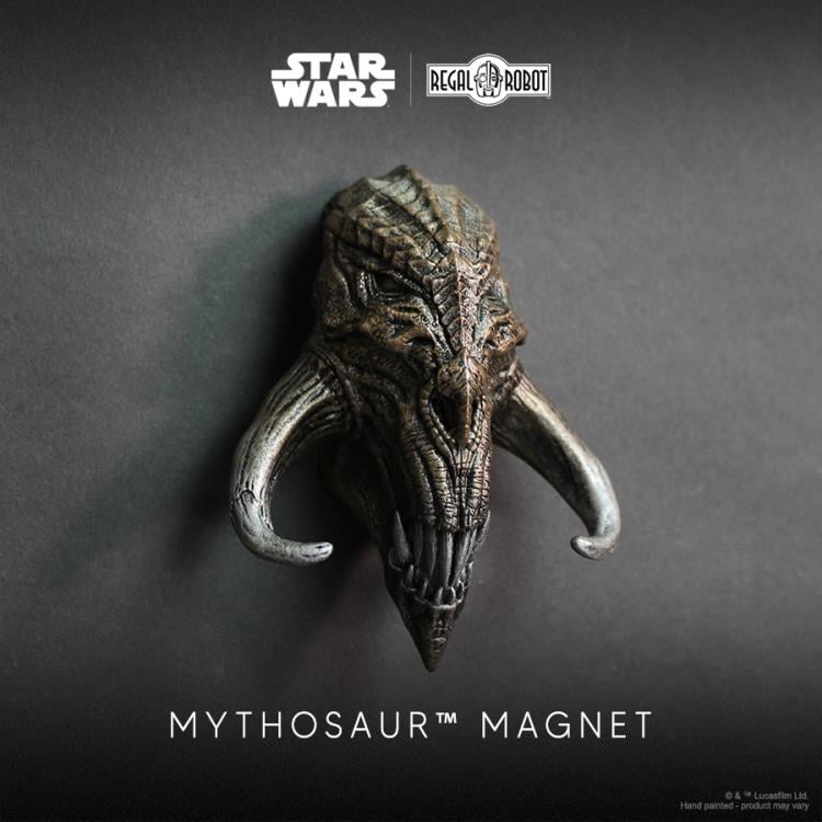 The Mandalorian Beast Collection Mythosaur Magnet Gallery Image 4