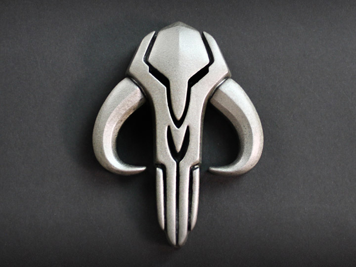The Mandalorian Bo-Katan Mythosaur Signet Magnet Gallery Image 1