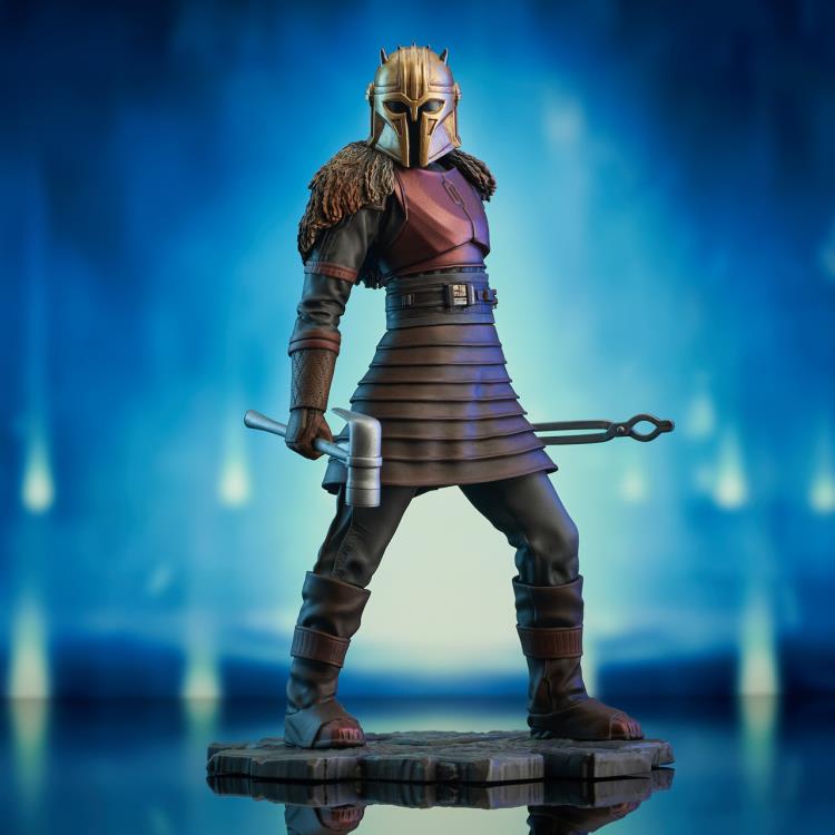 The Mandalorian Premier Collection The Armorer 1/7 Scale Limited Edition Statue Gallery Image 3