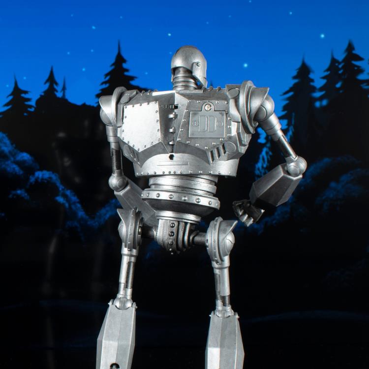 The Iron Giant Select Iron Giant (Metallic) Gallery Image 5